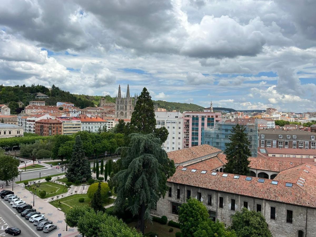 Atuaire Home Gran Apartamento Con Vistas A La Catedral De Burgo Εξωτερικό φωτογραφία