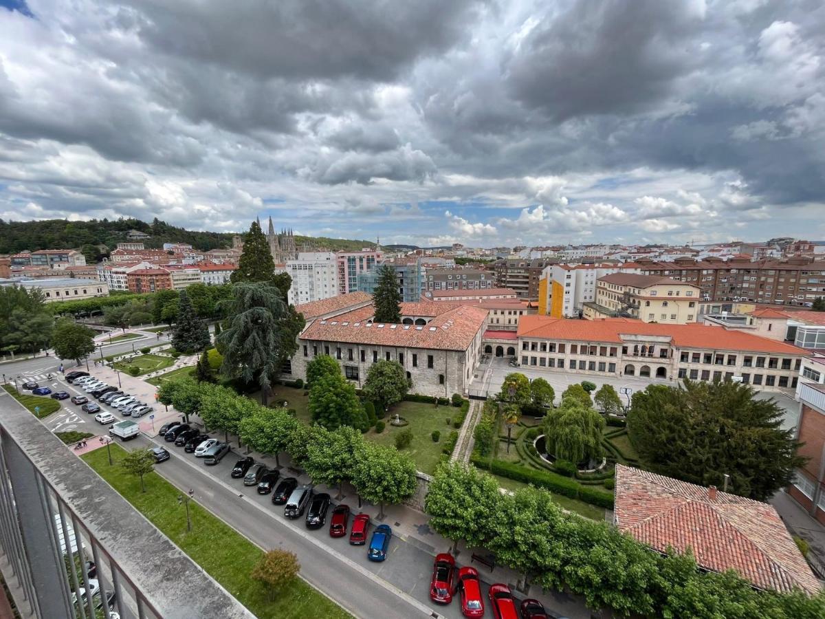 Atuaire Home Gran Apartamento Con Vistas A La Catedral De Burgo Εξωτερικό φωτογραφία